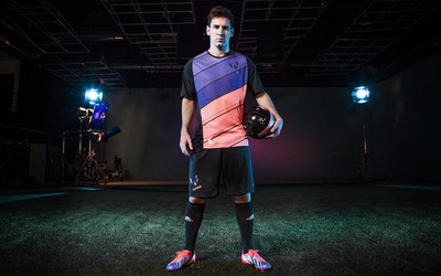 米兰电竞焦点-佐默赛季报销球队崩盘