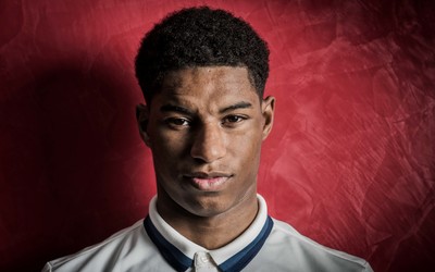 米兰电竞-劳塔罗凌空抽射破门